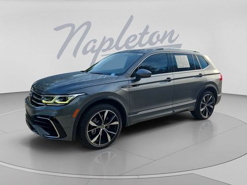 Used 2022 Volkswagen Tiguan SEL R-Line AWD/4WD image 1
