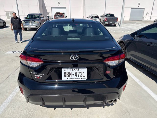 Used 2025 Toyota Corolla SE FWD image 8