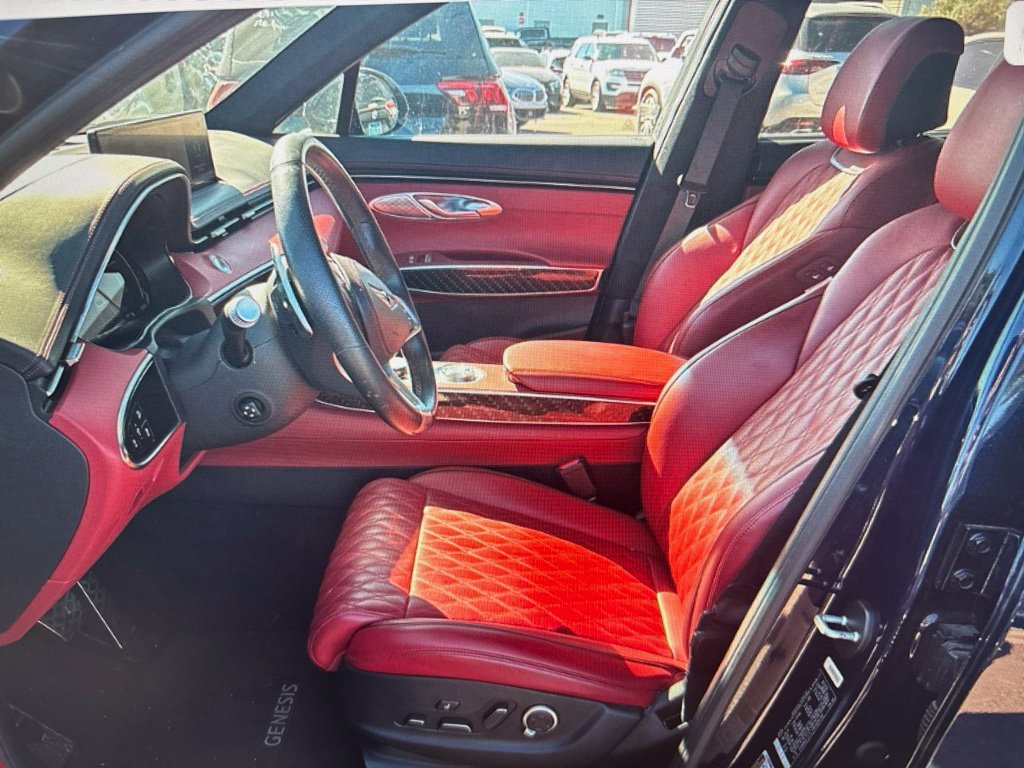 Used 2024 Genesis GV70 3.5T Sport w/ Sport Prestige Package AWD/4WD image 3