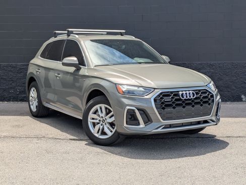 Certified 2023 Audi Q5 2.0T Premium w/ Convenience Package AWD/4WD image 3