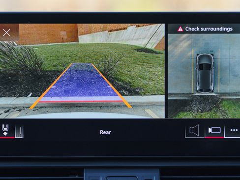 Certified 2025 Audi SQ5 Premium Plus image 16