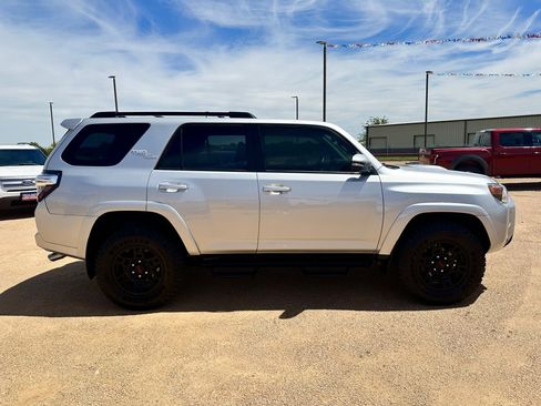 Used 2021 Toyota 4Runner TRD Off-Road Premium w/ Convenience Package (TMS) image 5