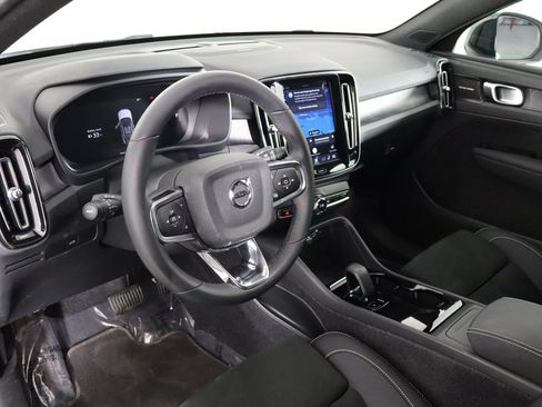Used 2023 Volvo C40 P8 Recharge Ultimate AWD/4WD image 26