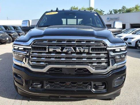 Used 2025 RAM 3500 Limited AWD/4WD image 11