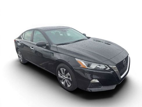 Used 2021 Nissan Altima 2.5 S FWD image 2