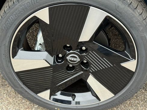 New 2026 Nissan Kicks SR image 10