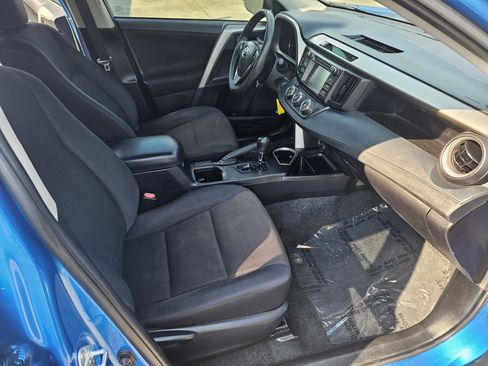 Used 2017 Toyota RAV4 LE image 23