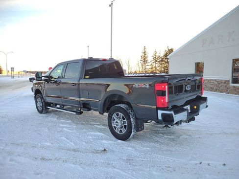 Used 2024 Ford F350 Lariat image 3