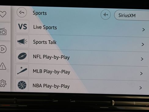 Used 2024 Volkswagen Atlas Cross Sport SE image 17