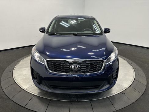 Used 2020 Kia Sorento LX image 3