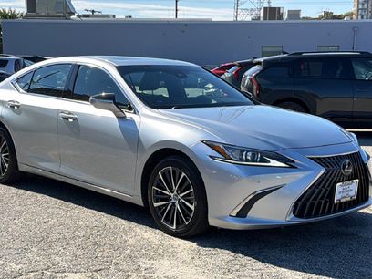 Used 2023 Lexus ES 250 w/ Premium Package