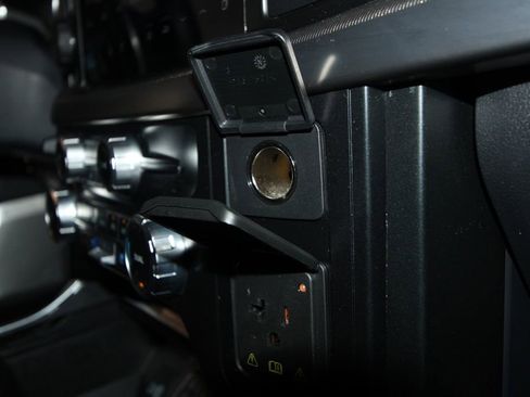 Used 2023 Ford F150 Raptor image 33