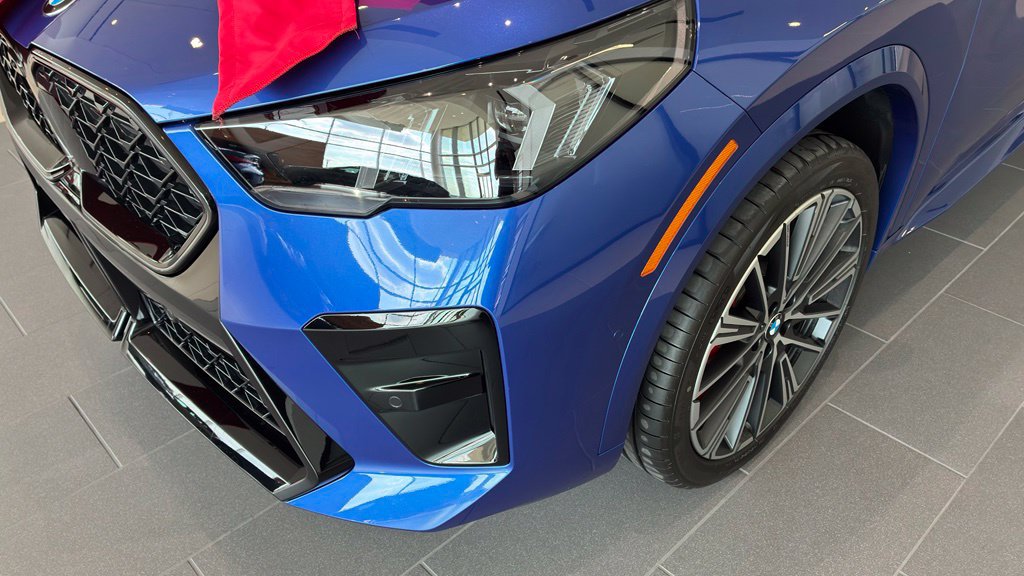 New 2026 BMW X2 xDrive28i w/ Technology Package AWD/4WD image 8