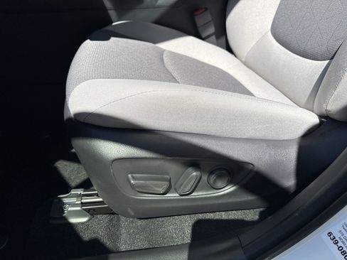 Used 2025 Toyota RAV4 XLE image 12