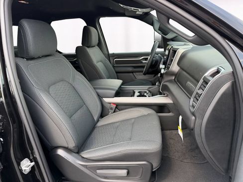 New 2026 RAM 1500 Big Horn AWD/4WD image 15