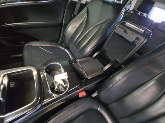 Used 2021 Lincoln Nautilus AWD image 26