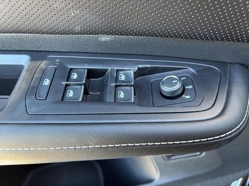 New 2026 Volkswagen Atlas SE image 16