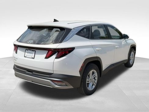 New 2026 Hyundai Tucson SE FWD image 8