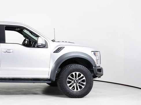 Used 2019 Ford F150 Raptor w/ Equipment Group 802A Luxury AWD/4WD image 15