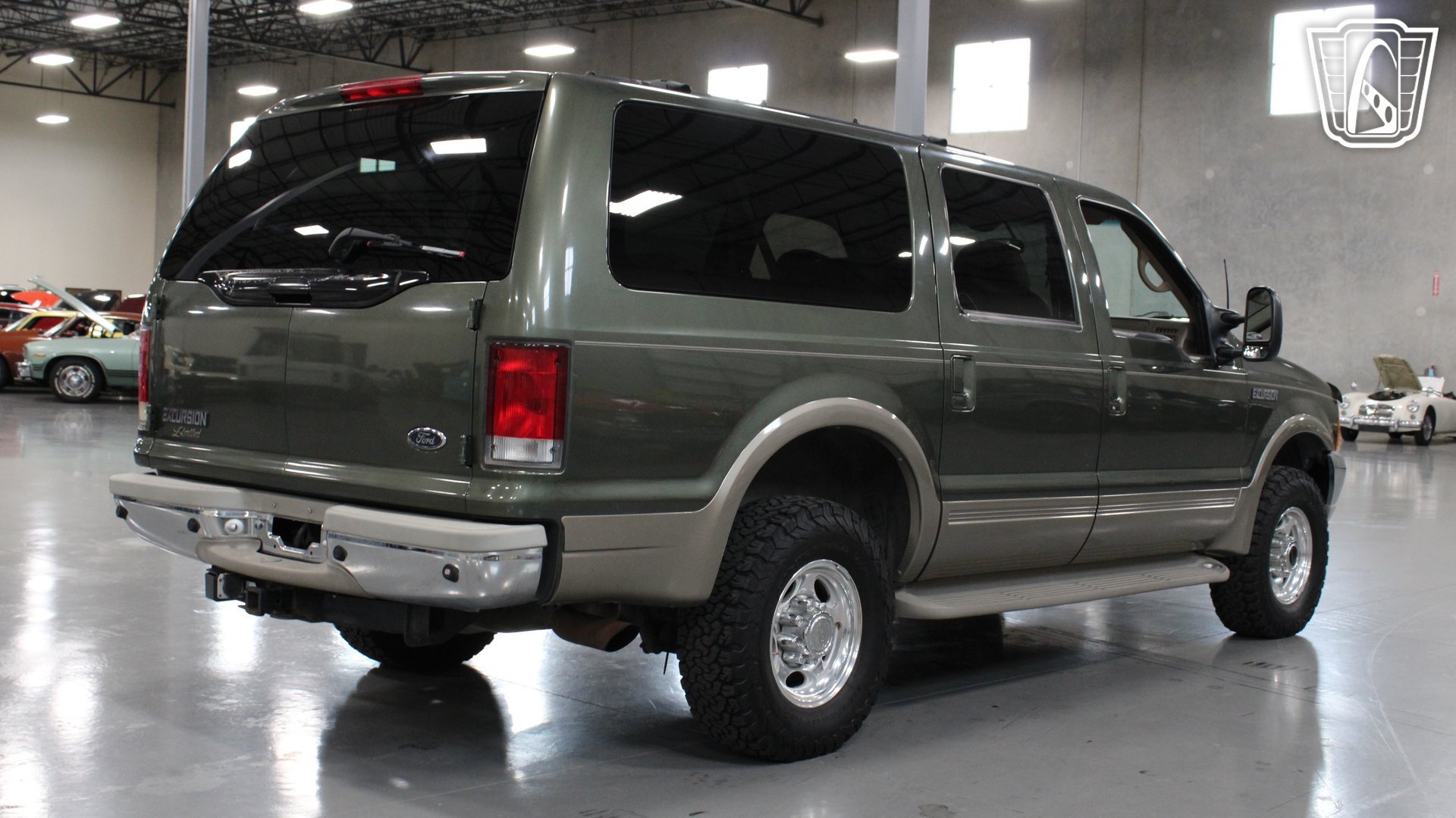 Used 2001 Ford Excursion Limited AWD/4WD image 7