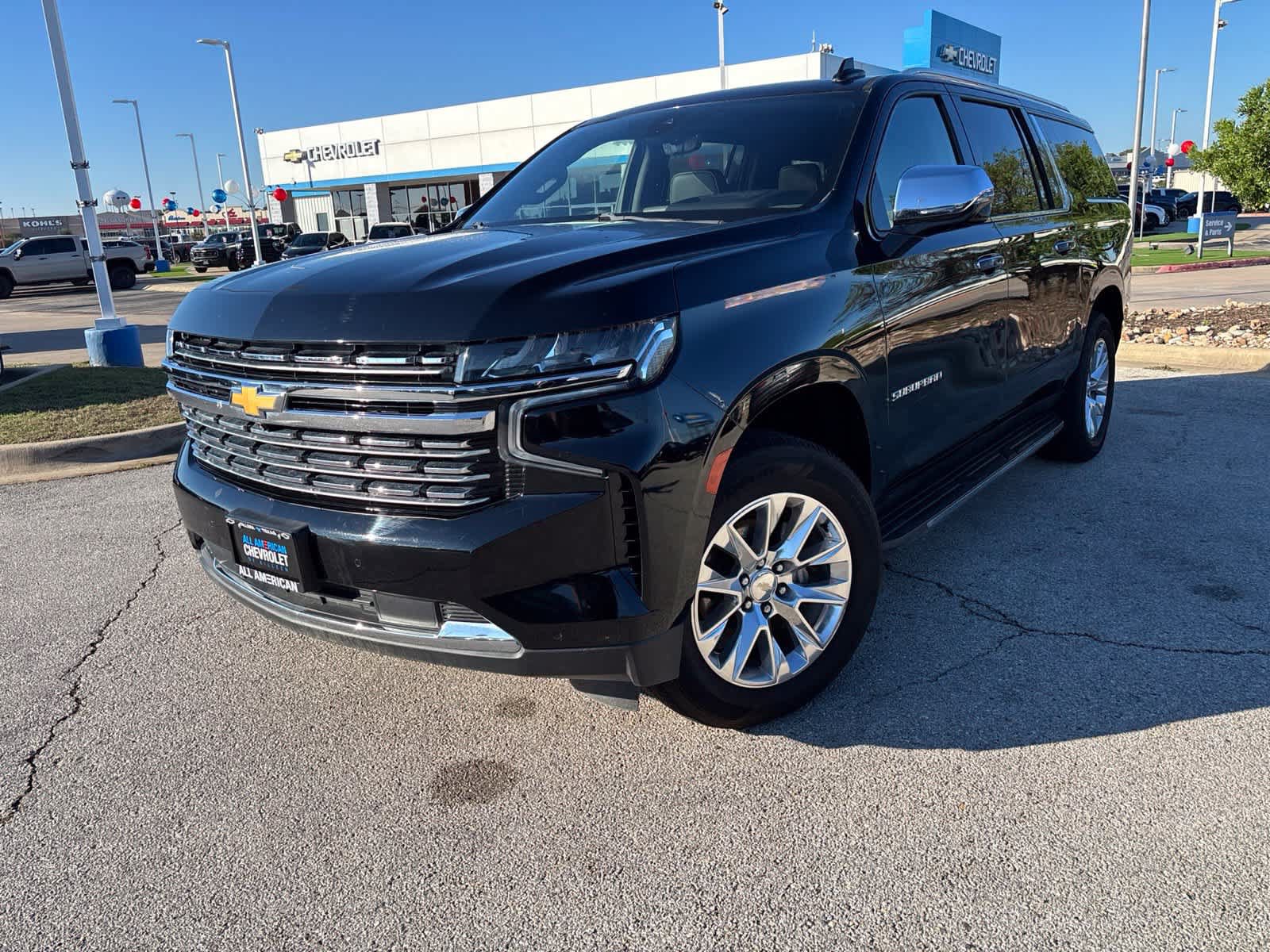 Used 2022 Chevrolet Suburban Premier w/ Premium Package AWD/4WD image 1