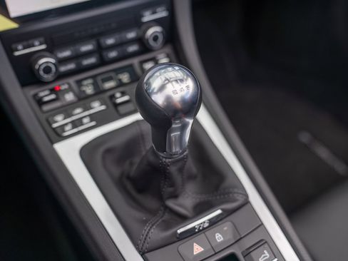 Used 2025 Porsche 718 Boxster S image 21