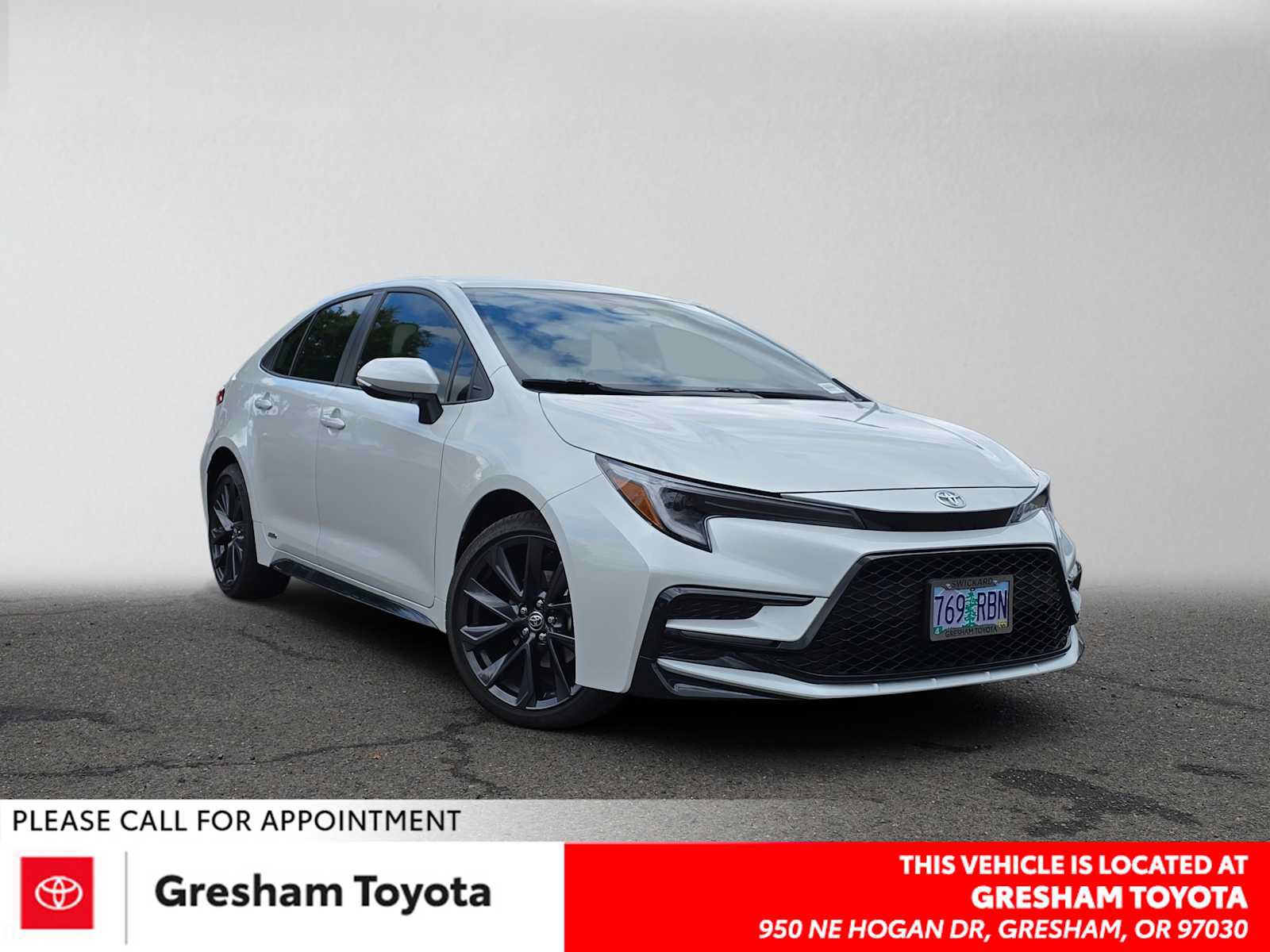 Certified 2026 Toyota Corolla SE AWD/4WD image 1