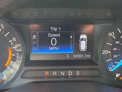 Used 2017 Ford Explorer XLT FWD image 24