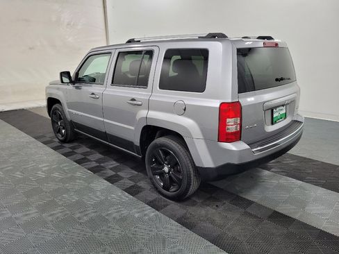 Used 2016 Jeep Patriot High Altitude AWD/4WD image 3