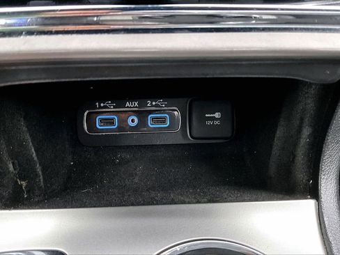 Used 2019 Jeep Grand Cherokee Limited AWD/4WD image 18