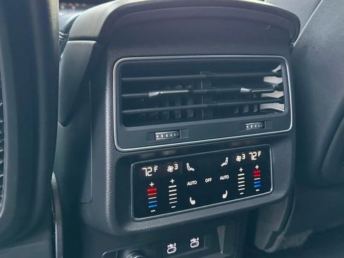 Used 2021 Audi SQ8 Prestige image 17