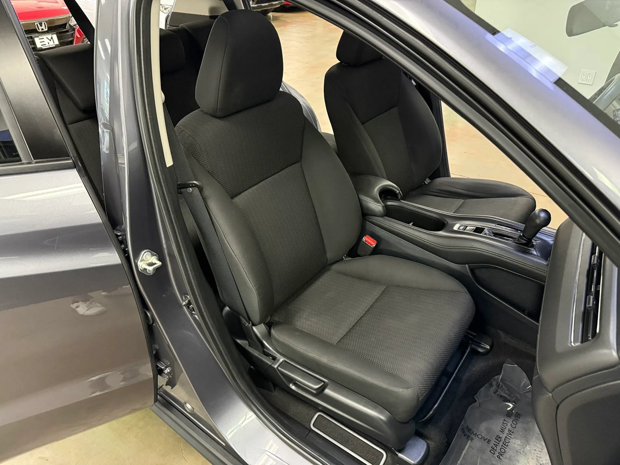 Used 2017 Honda HR-V EX image 10