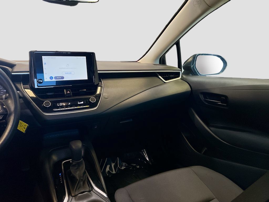 Used 2024 Toyota Corolla LE FWD image 21