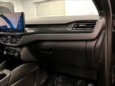 Used 2025 Ford Escape ST-Line Select w/ Tech Pack #1 AWD/4WD image 19