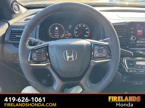 New 2026 Honda Ridgeline Black Edition image 16