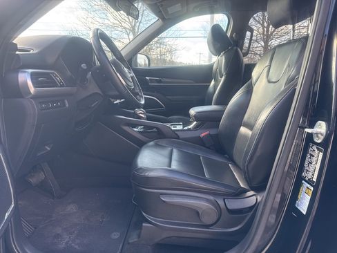 Used 2020 Kia Telluride LX image 16