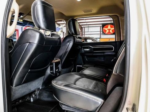 Used 2021 RAM 5500 Laramie AWD/4WD image 41
