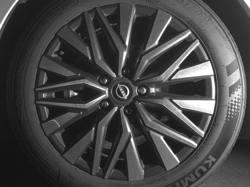 Used 2025 Nissan Altima 2.5 SV image 12