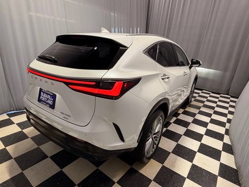 Used 2024 Lexus NX 350 AWD w/ Vision Package image 4