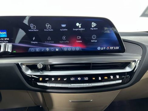 Used 2026 Cadillac Lyriq V image 13