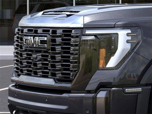 New 2026 GMC Sierra 2500 Denali Ultimate w/ Max Trailering Package image 13
