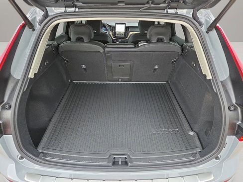 New 2026 Volvo XC60 B5 Core w/ Protection Package Premier image 13