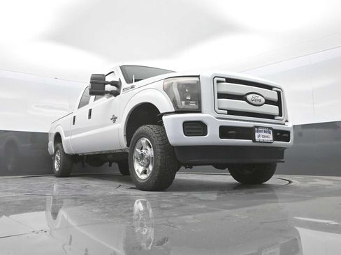 Used 2016 Ford F250 XLT AWD/4WD image 40