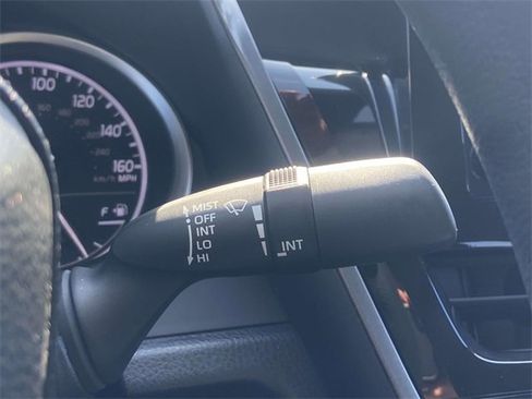 Used 2024 Toyota Camry LE image 28