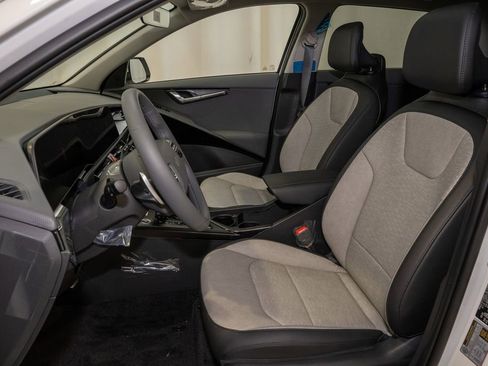 New 2026 Kia Niro SX image 13