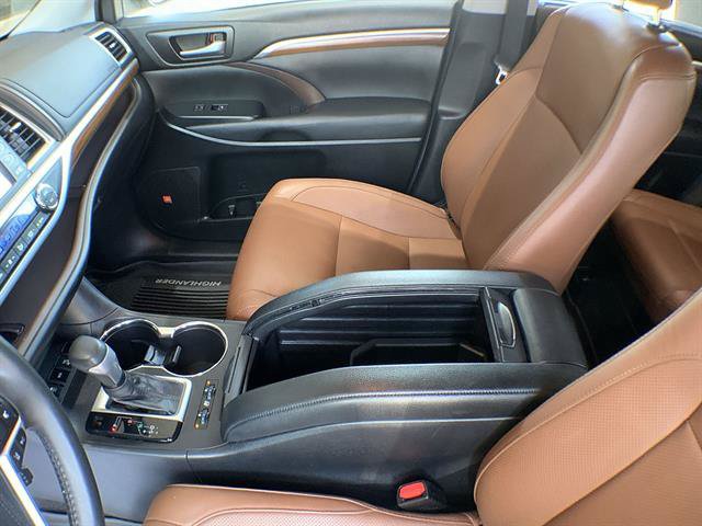 Used 2019 Toyota Highlander Limited AWD/4WD image 21