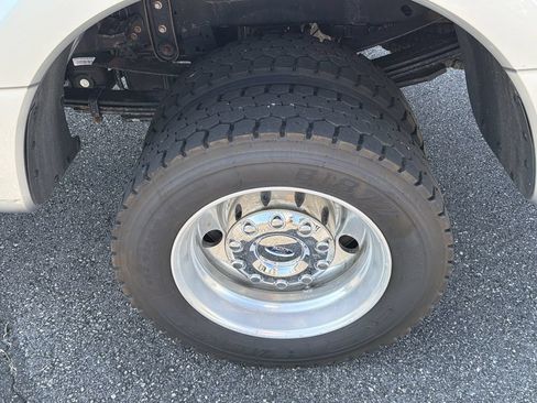 Used 2024 Ford F450 Lariat w/ Snow Plow/Camper Package AWD/4WD image 19
