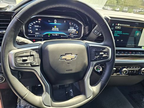 Used 2025 Chevrolet Silverado 1500 LT AWD/4WD image 28