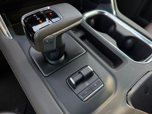 Used 2025 GMC Sierra 1500 Denali AWD/4WD image 57