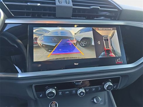 Certified 2024 Audi Q3 2.0T Premium Plus image 26